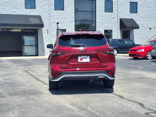 2021 Toyota Highlander XSE