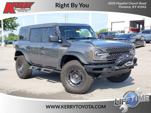 Carbonized Gray Metallic 2024 Ford Bronco Everglades