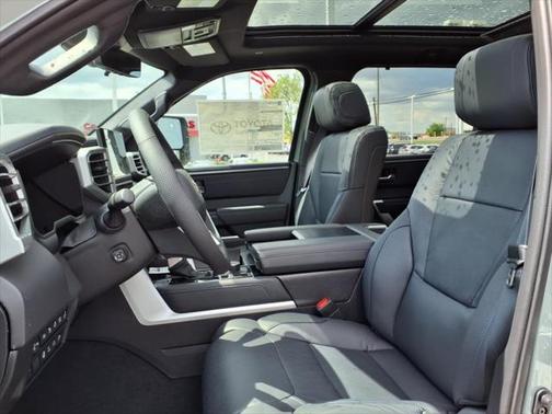 2025 Toyota Tundra Hybrid Platinum