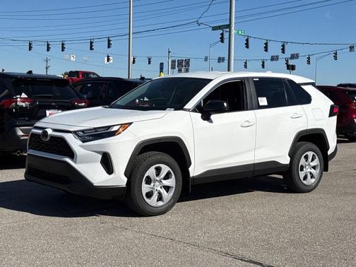 2025 Toyota RAV4 LE