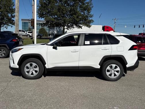 2025 Toyota RAV4 LE