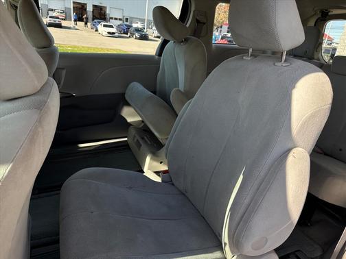 2011 Toyota Sienna Base