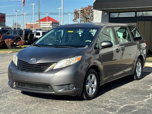 2011 Toyota Sienna Base