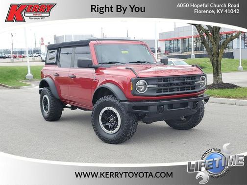 Rapid Red Metallic Tinted Clearcoat 2021 Ford Bronco Base