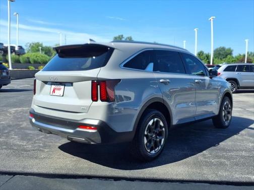 2025 Kia Sorento S