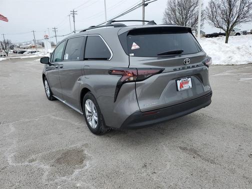 2026 Toyota Sienna XLE