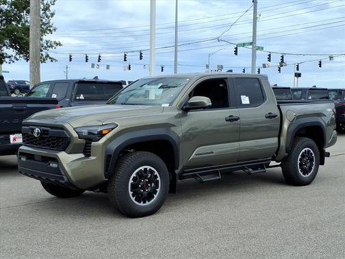 2025 Toyota Tacoma TRD Off-Road