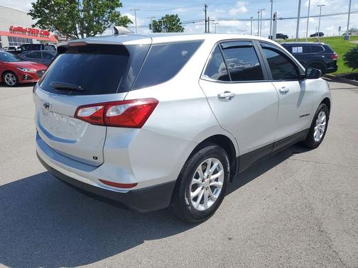 Silver Ice Metallic 2021 Chevrolet Equinox 1LT