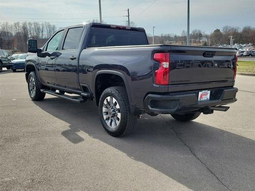 2024 Chevrolet Silverado 2500 Custom