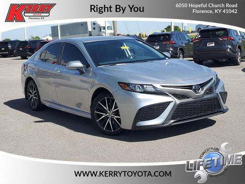 Celestial Silver Metallic 2023 Toyota Camry SE