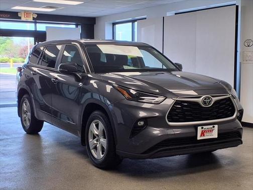 2023 Toyota Highlander LE