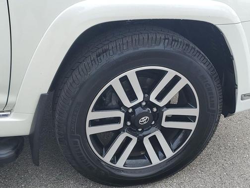 Blizzard Pearl 2023 Toyota 4Runner Limited