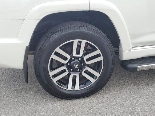 Blizzard Pearl 2023 Toyota 4Runner Limited