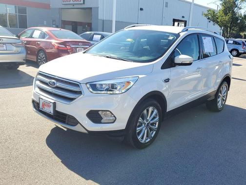White Platinum Clearcoat Metallic 2018 Ford Escape Titanium