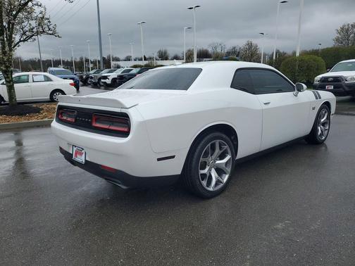 Ivory White Tri-Coat Pearl 2015 Dodge Challenger R/T Plus