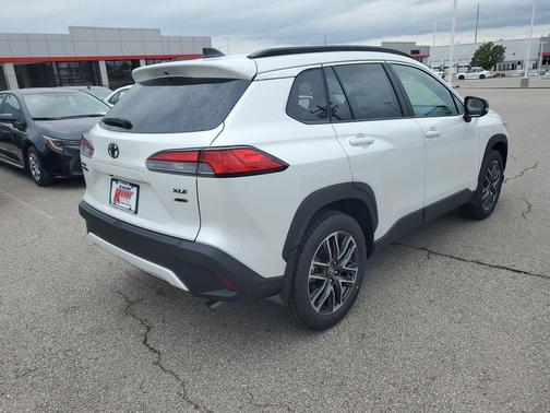 Wind Chill Pearl 2026 Toyota Corolla Cross XLE