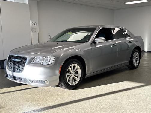 2015 Chrysler 300 Limited