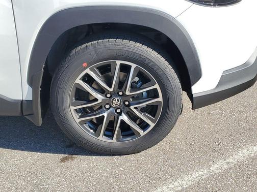 Wind Chill Pearl 2026 Toyota Corolla Cross XLE