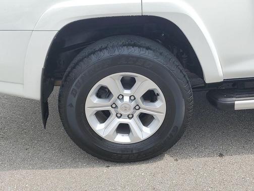 Ice Cap 2023 Toyota 4Runner SR5 Premium