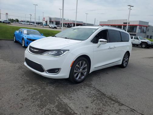 Bright White Clearcoat 2020 Chrysler Pacifica Limited