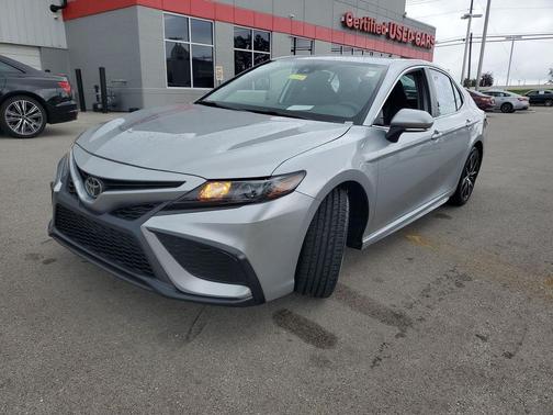 Celestial Silver Metallic 2024 Toyota Camry SE