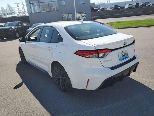 Ice Cap 2025 Toyota Corolla Hybrid SE