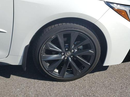 Ice Cap 2025 Toyota Corolla Hybrid SE