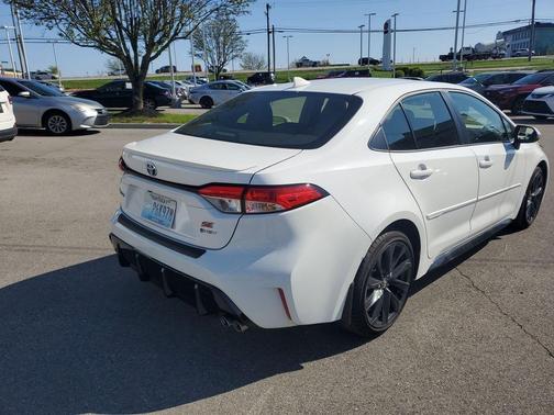 Ice Cap 2025 Toyota Corolla Hybrid SE