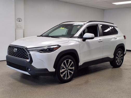 2023 Toyota Corolla Cross XLE