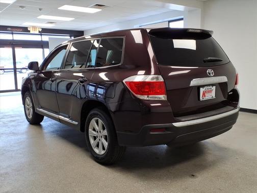 2011 Toyota Highlander SE