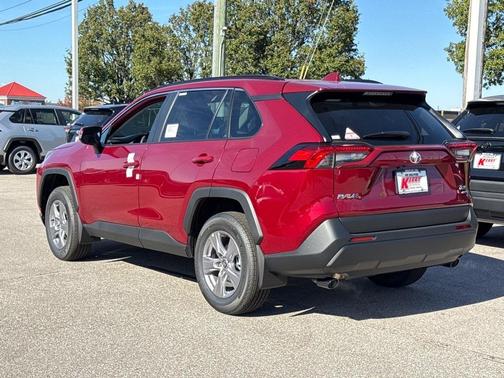 2025 Toyota RAV4 XLE