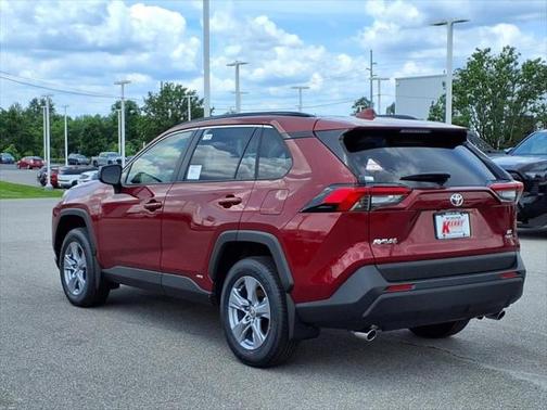2025 Toyota RAV4 Hybrid LE