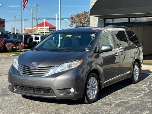 2017 Toyota Sienna XLE Premium