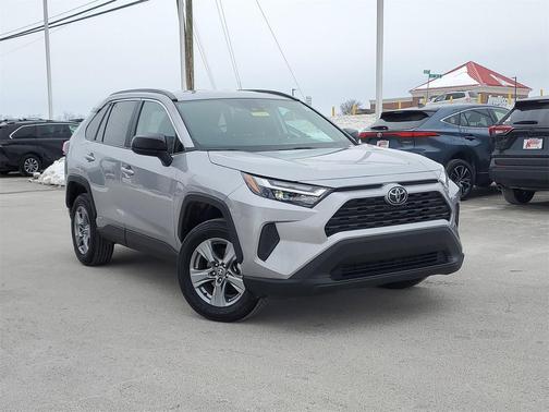 2025 Toyota RAV4 Hybrid LE