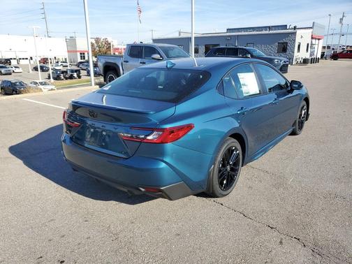 Ocean 2027 Toyota Camry SE