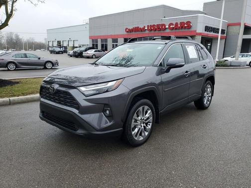 2024 Toyota RAV4 XLE Premium