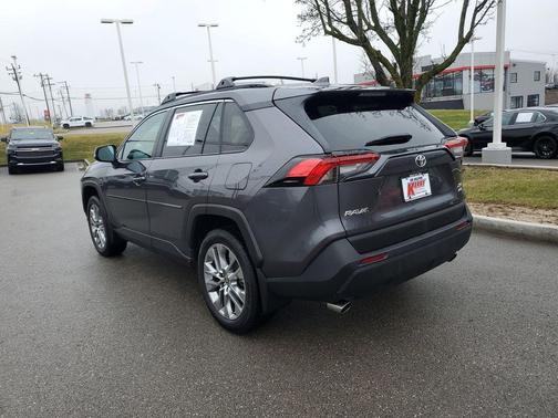 2024 Toyota RAV4 XLE Premium
