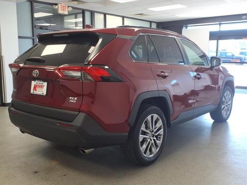 2022 Toyota RAV4 XLE Premium