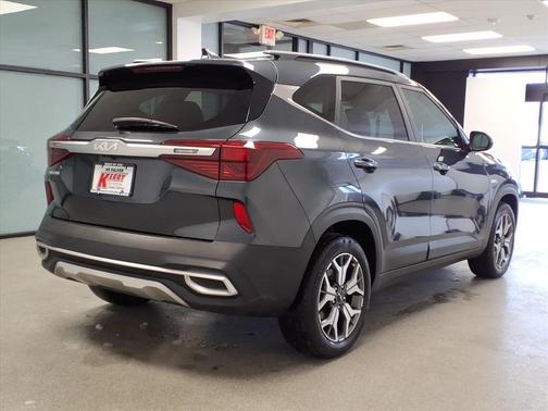 2022 Kia Seltos EX