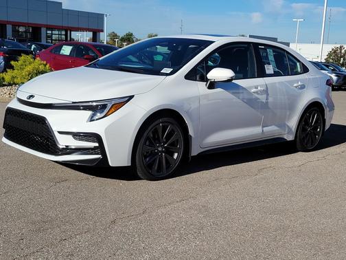 Ice Cap 2027 Toyota Corolla XSE
