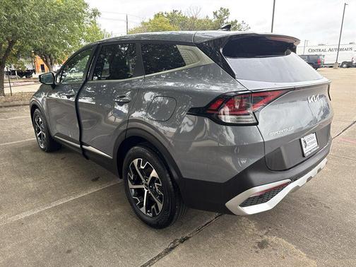 2025 Kia Sportage EX
