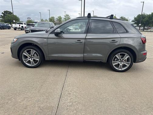 Florett Silver Metallic 2025 Audi Q5 45 S line Premium