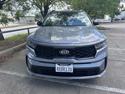 Everlasting Silver 2021 Kia Sorento S