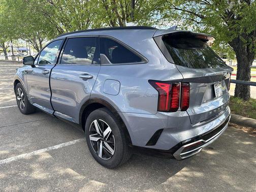 Everlasting Silver 2021 Kia Sorento S