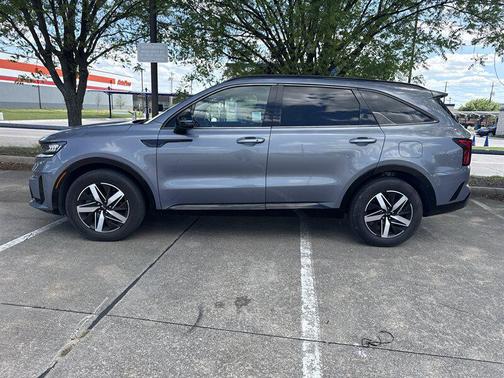 Everlasting Silver 2021 Kia Sorento S
