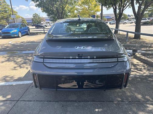 2023 Hyundai IONIQ 6 SEL