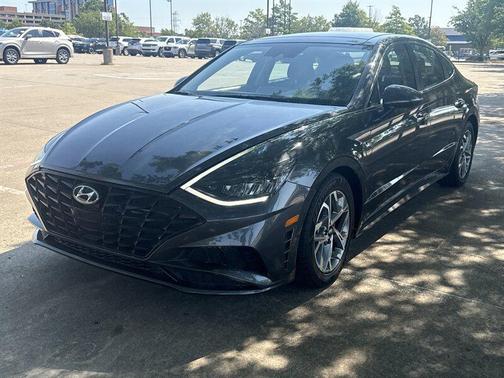 2022 Hyundai SONATA SEL