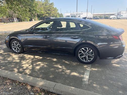 2022 Hyundai SONATA SEL