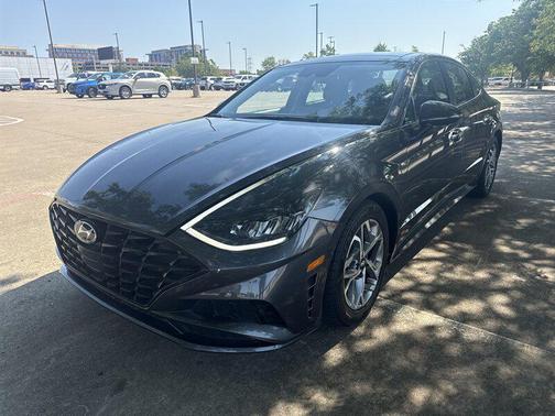 2022 Hyundai SONATA SEL