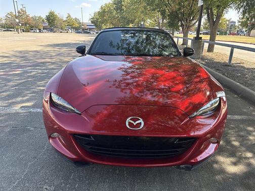 2016 Mazda MX-5 Miata Sport